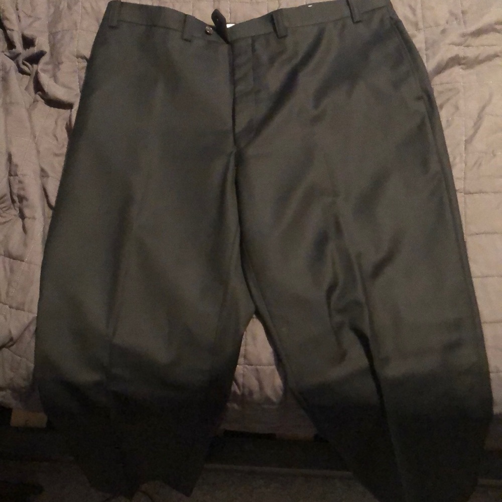 Lauren Men’s black Dress pants. 40x32